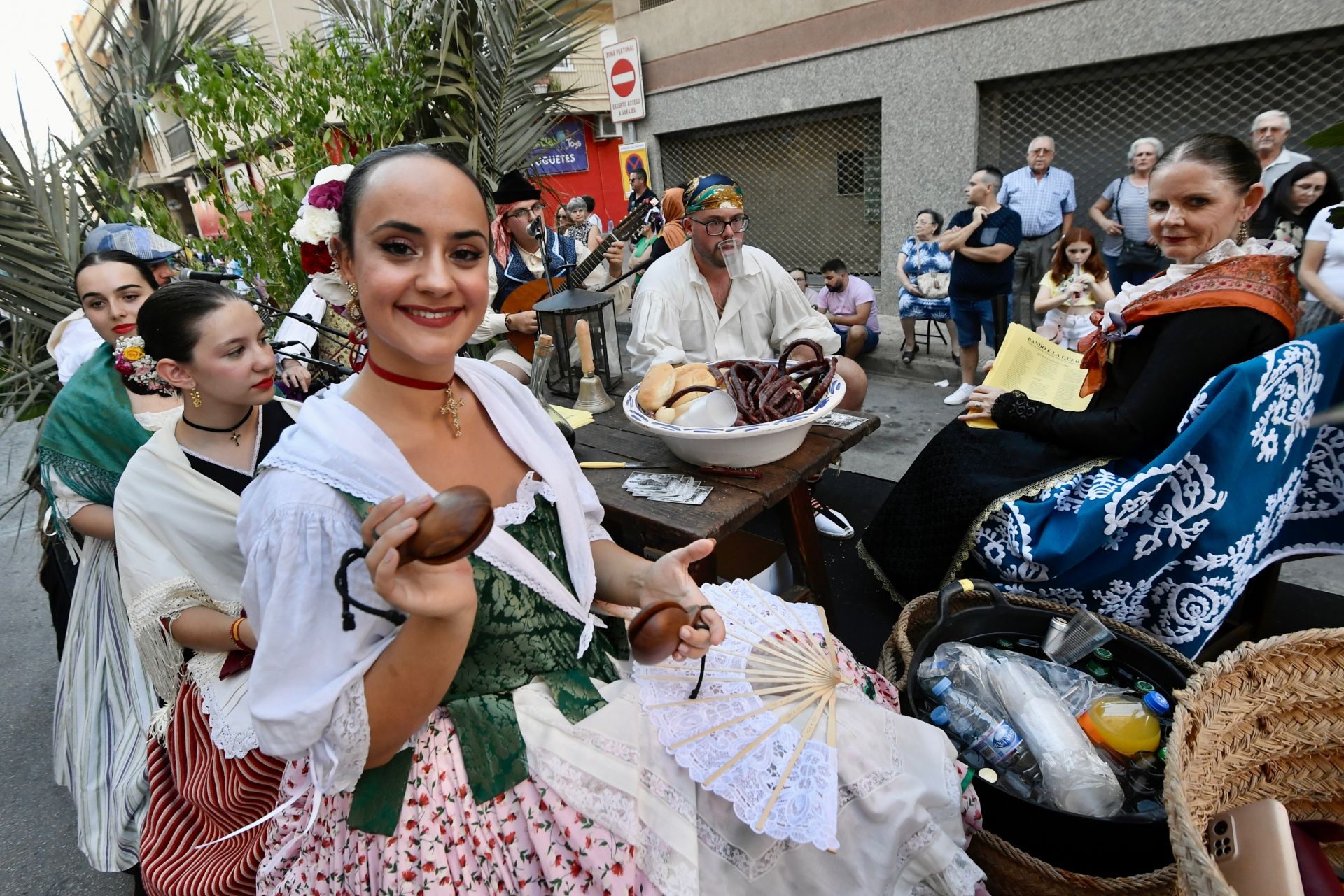 Más de medio centenar de carrozas desfilan en el Bando de la Huerta de Santomera