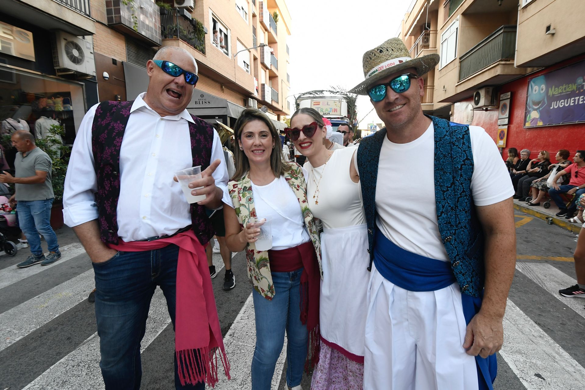 Más de medio centenar de carrozas desfilan en el Bando de la Huerta de Santomera