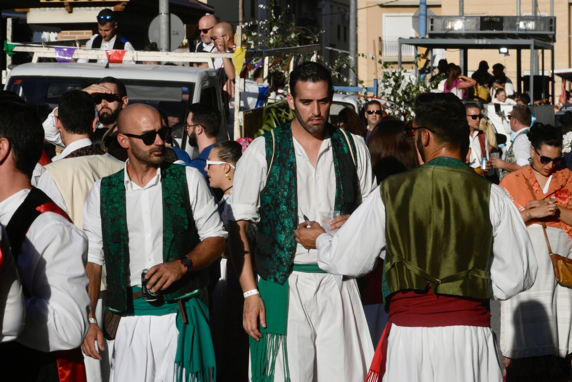 Más de medio centenar de carrozas desfilan en el Bando de la Huerta de Santomera
