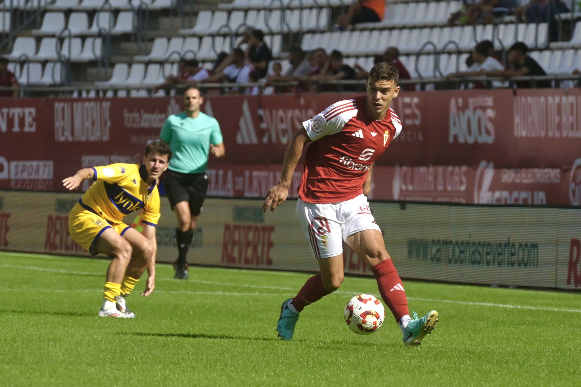 Las imágenes del partido entre el Real Murcia y el Alcorcón