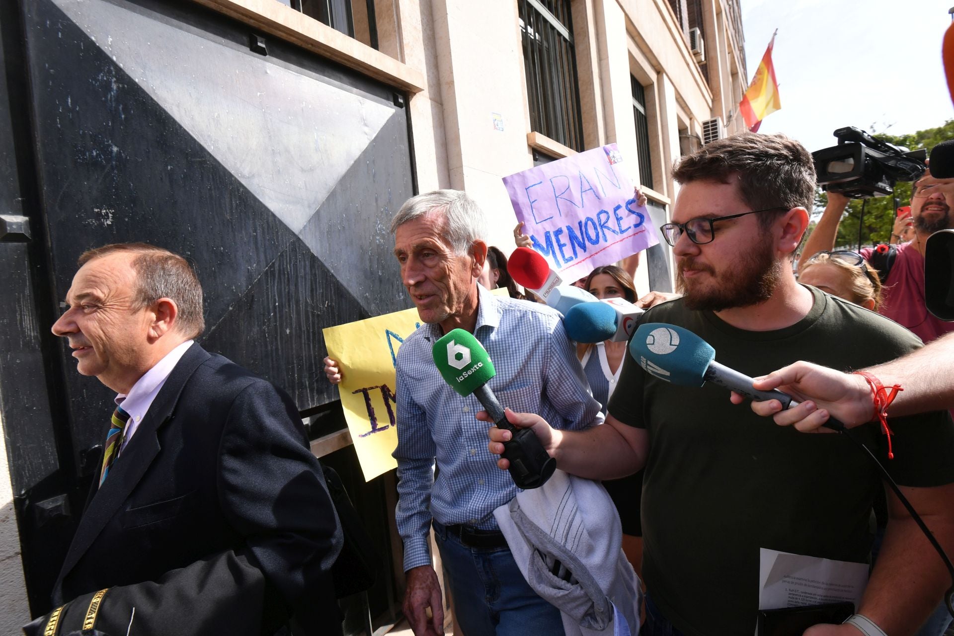 Los empresarios condenados por pagar a menores a cambio de sexo no entrarán a prisión, en imágenes