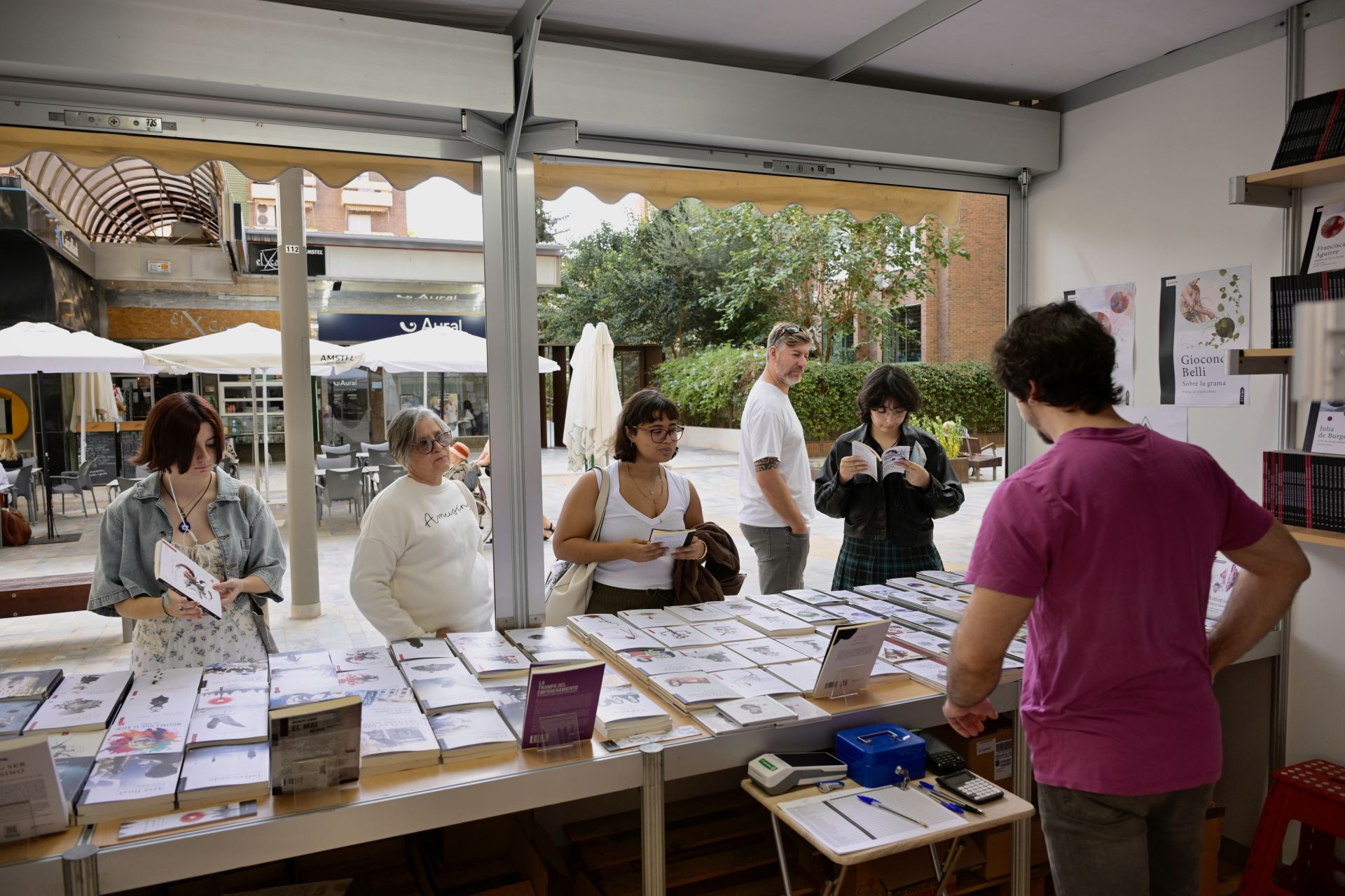 La jornada del 8 de octubre de la Feria del Libro de Murcia, en imágenes