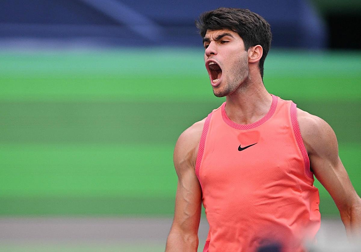 Carlos Alcaraz celebra un punto, este miércoles, ante Monfils.