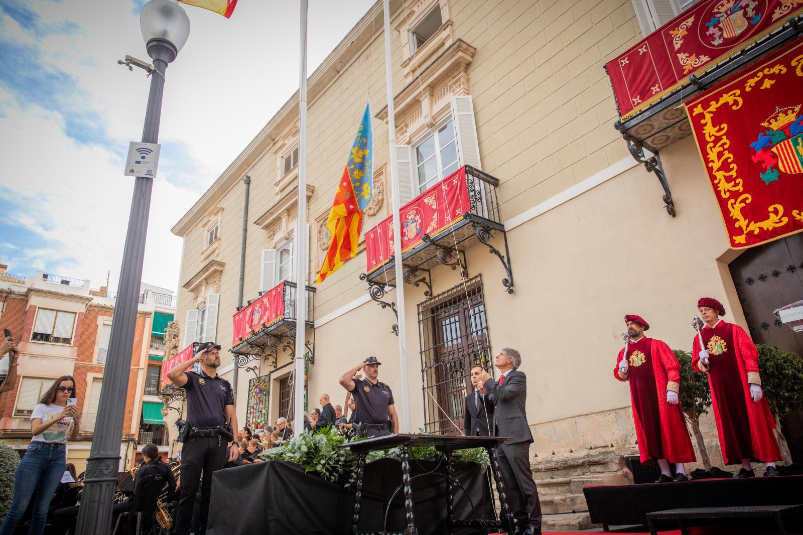 Las imágenes de la celebración del día de la Comunidad Valenciana en Orihuela