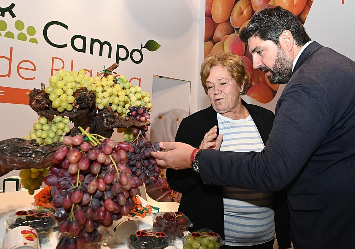 Fernando López Miras, durante su visita a Fruit Attraction.