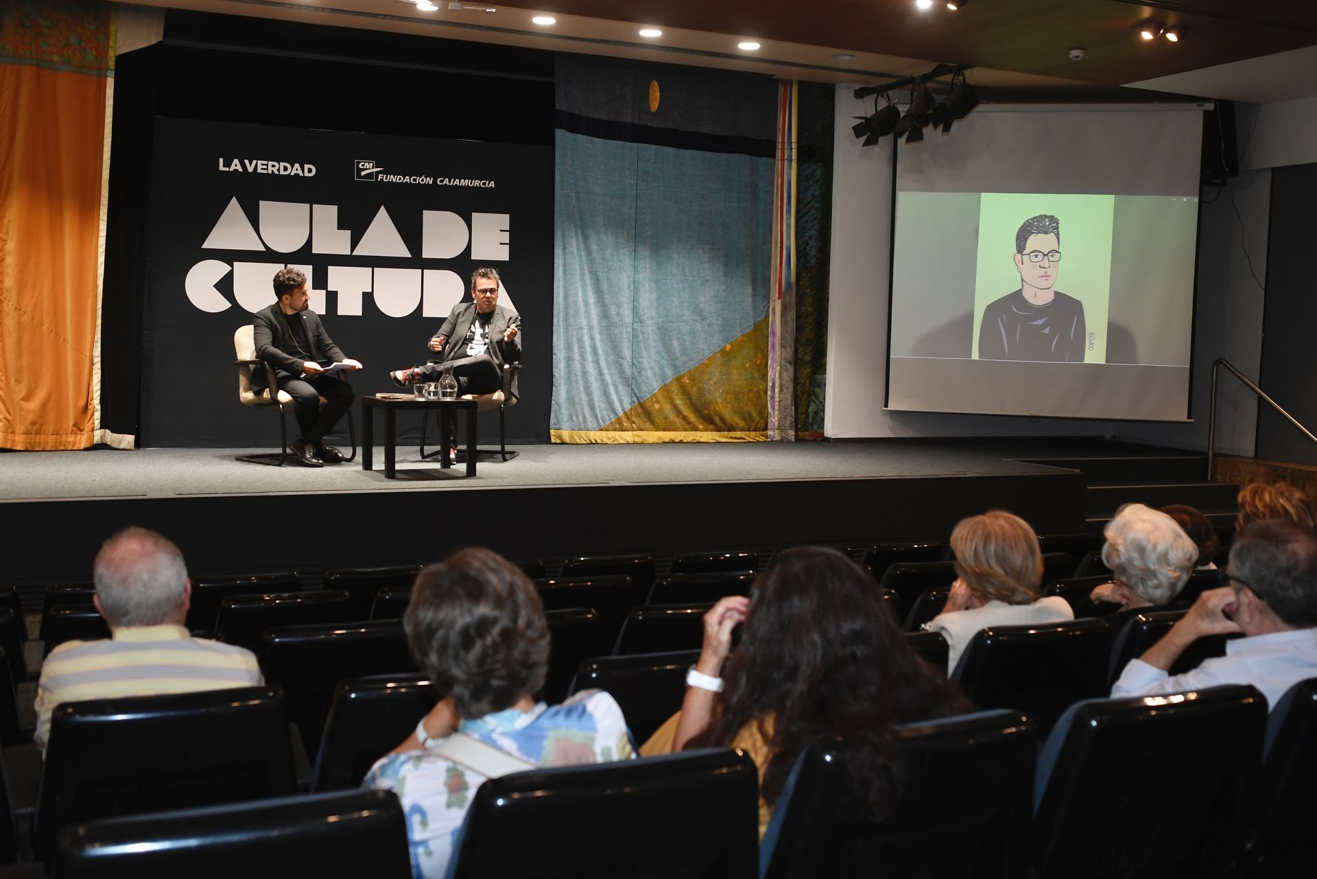 Las dudas de Raúl Quinto en el Aula de Cultura de LA VERDAD