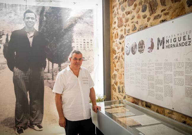 Aitor Larrabide, en la Casa-Museo de Miguel Hernández.