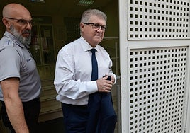 José Vélez, a su salida de los juzgados, tras declarar en septiembre de 2023.