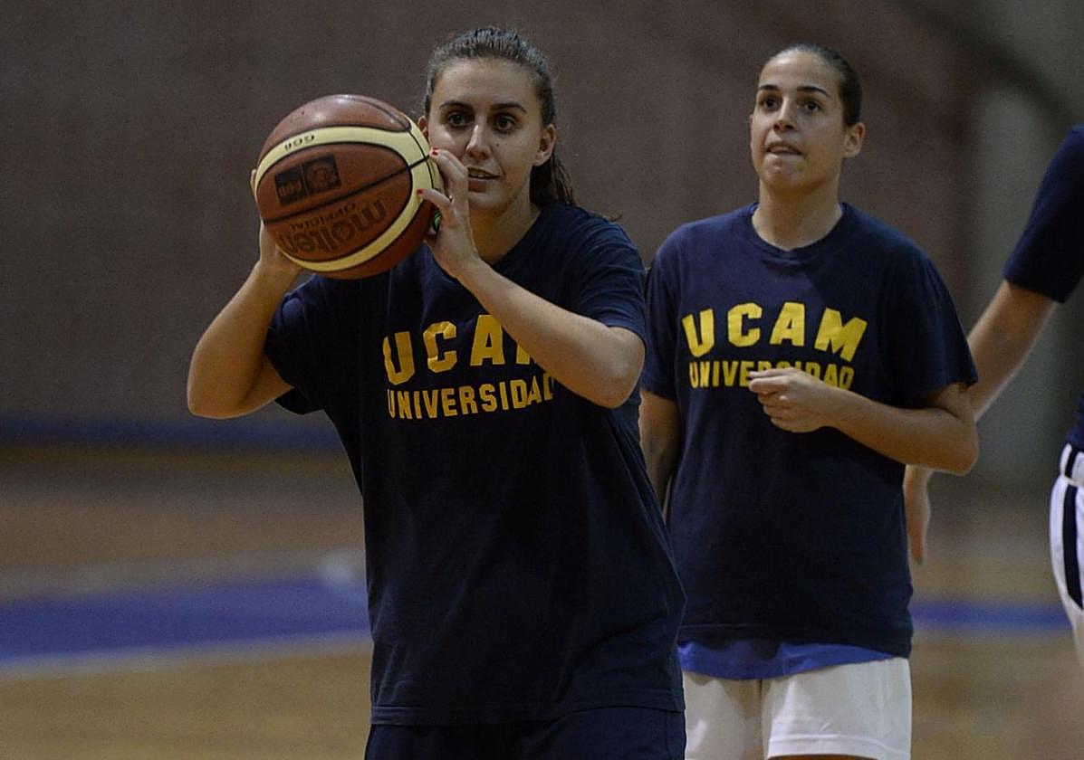 Laura Fernández, con el Jairis, en una imagen de archivo.