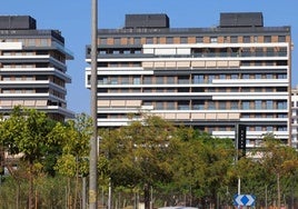 Un edificio con viviendas en alquiler en Murcia.