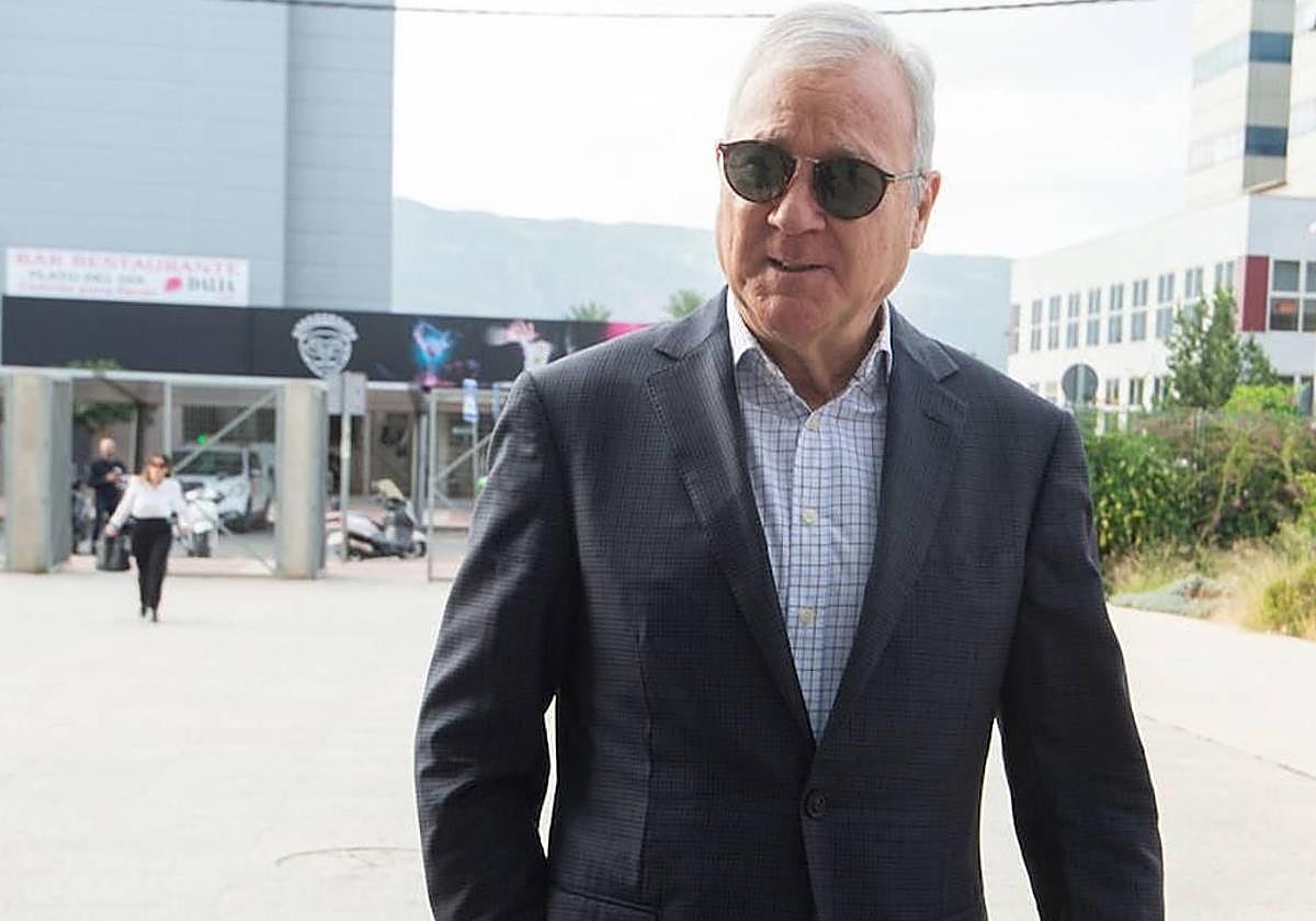 El expresidente Ramón Luis Valcárcel, a su llegada en abril a la Ciudad de la Justicia.