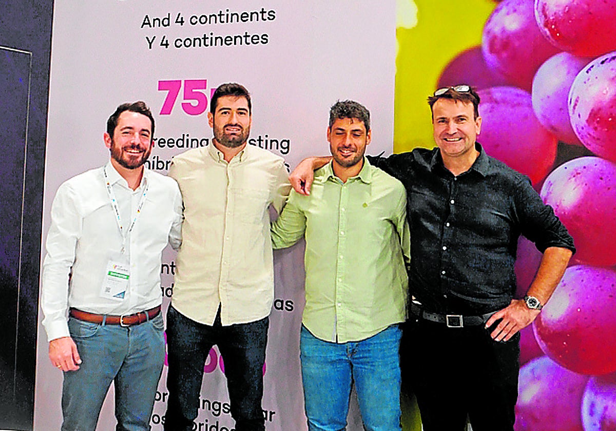 Responsables de PSB en su estand en Fruit Attraction.