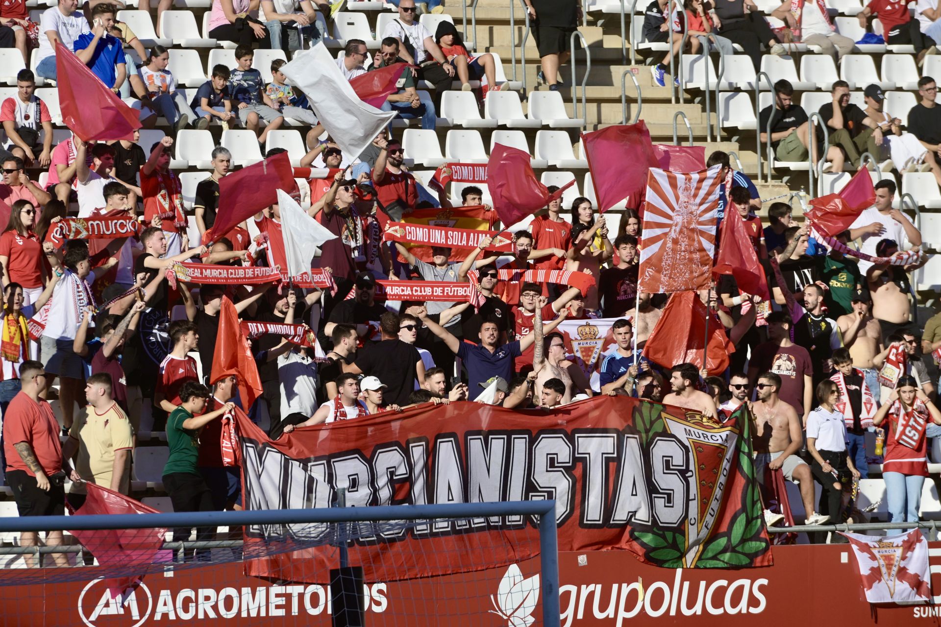 El empate del Real Murcia frente al Marbella FC, en imágenes