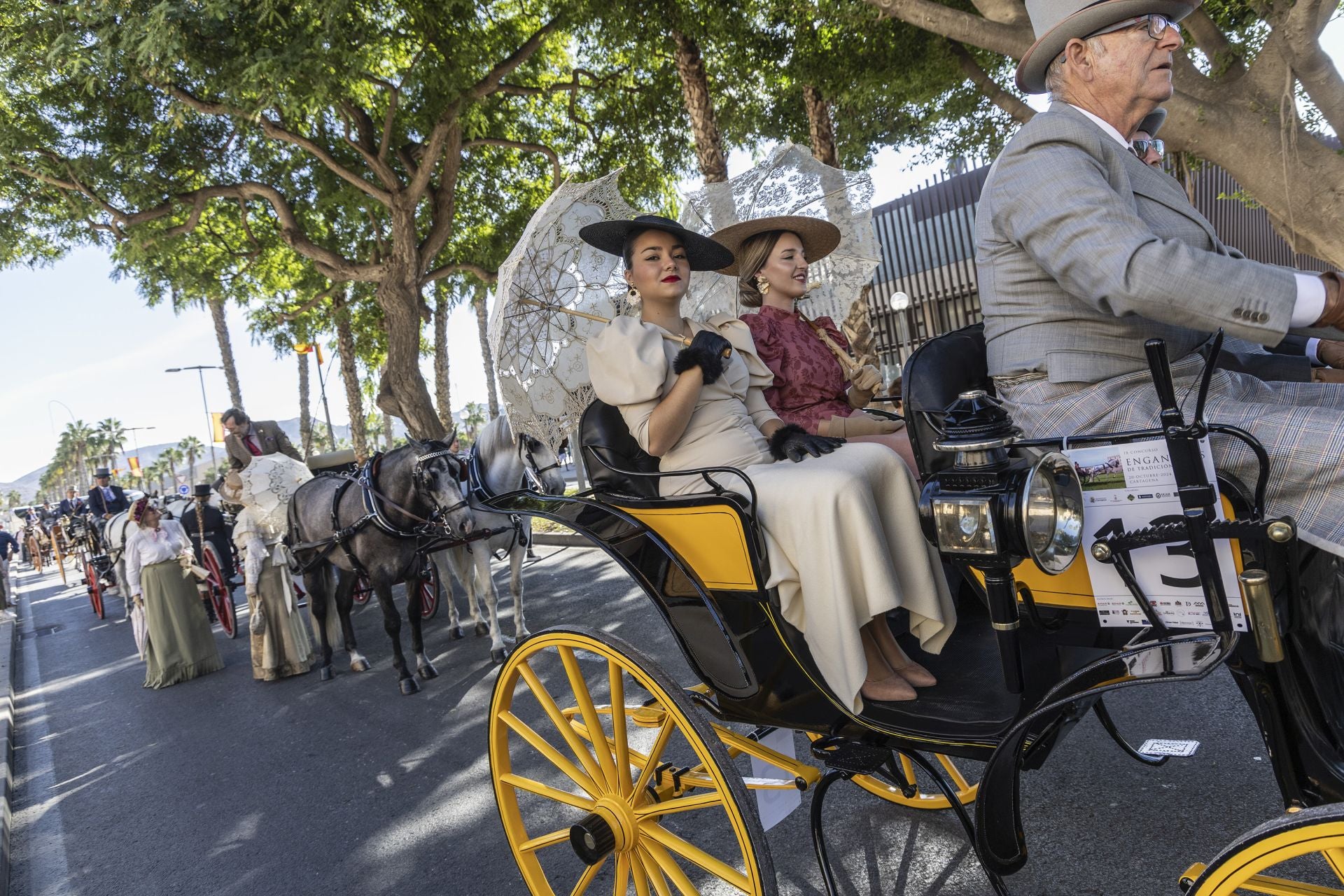 Los carruajes exhiben su encanto por Cartagena