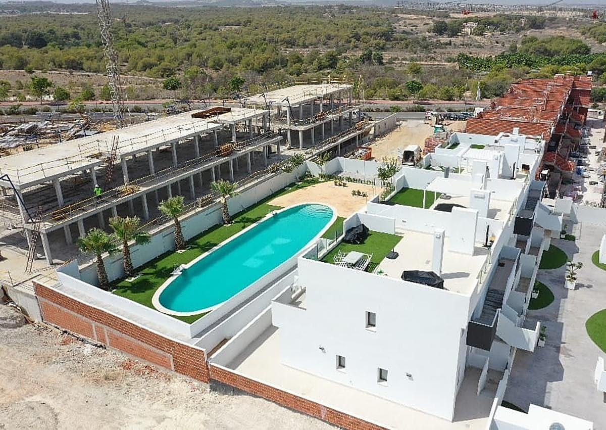 Imagen secundaria 1 - Vista de la marcha de las obras de la promoción Nature Views, de MPC Group.