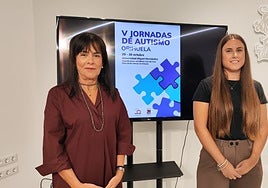 La concejal de Bienestar Social, Agustina Rodríguez, y el trabajadora social Lidia Fulgencio, este miércoles.