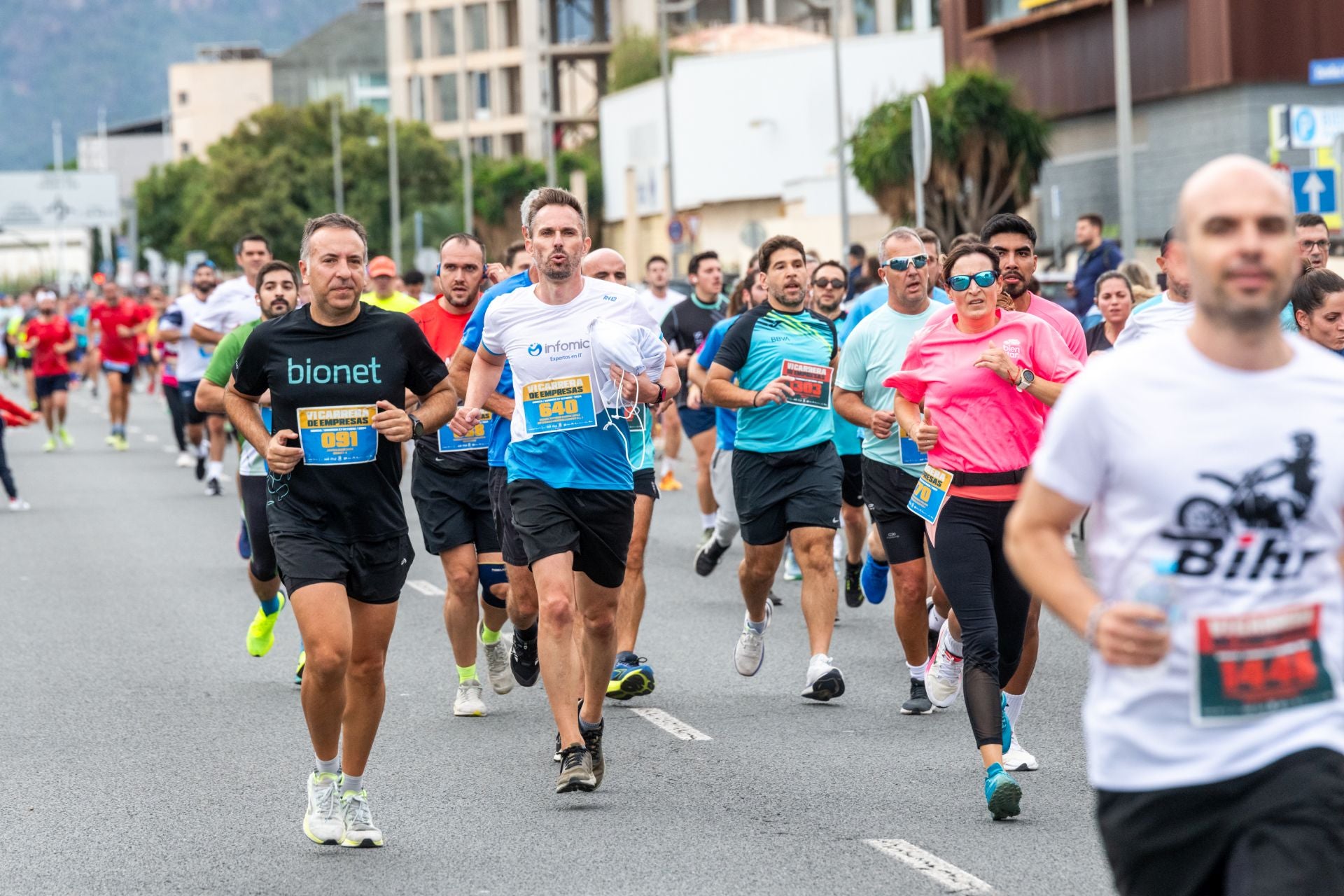 La VI Carrera de Empresas de Murcia, en imágenes