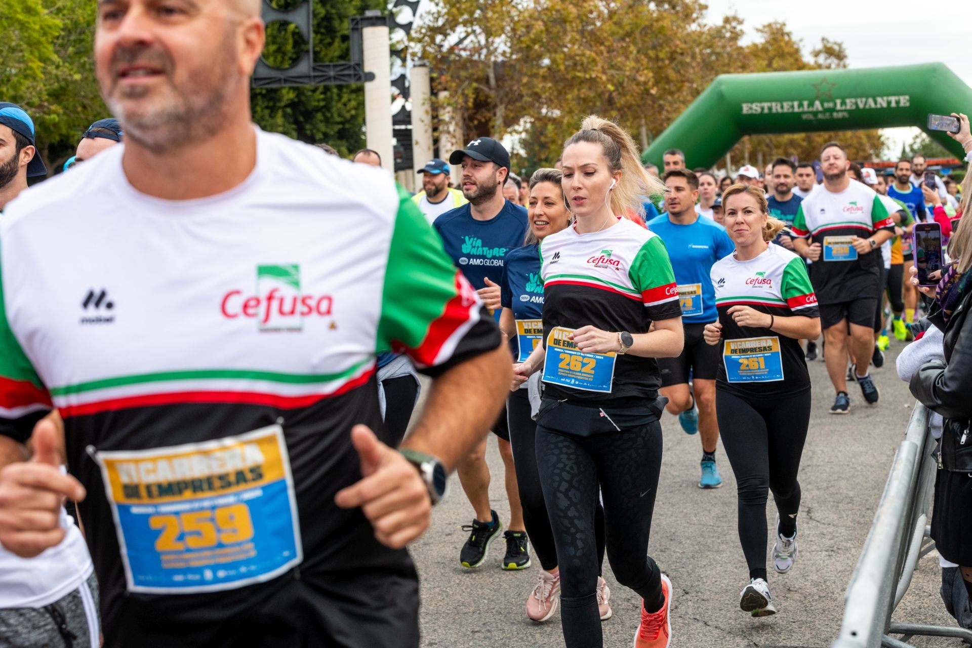 La VI Carrera de Empresas de Murcia, en imágenes