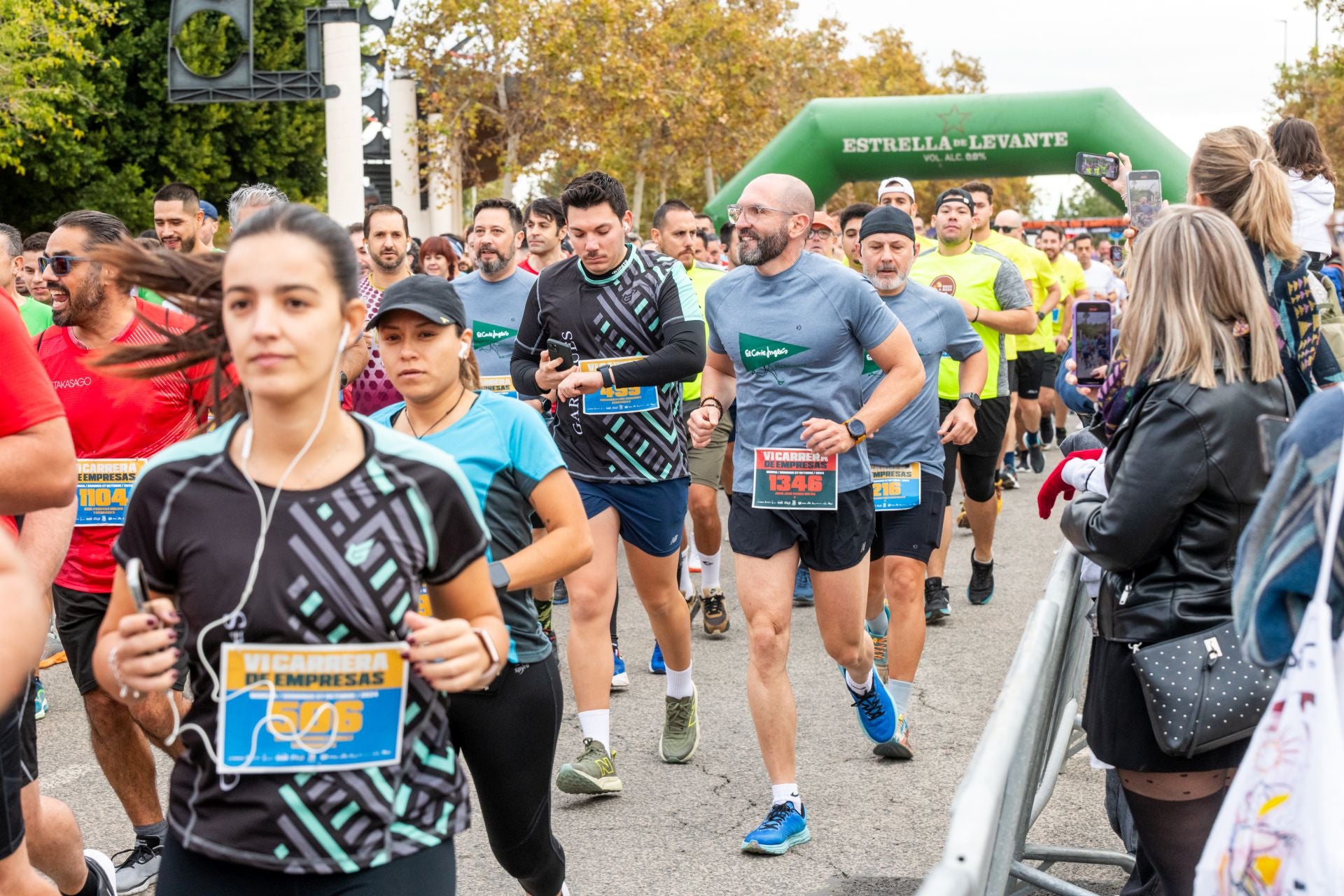 La VI Carrera de Empresas de Murcia, en imágenes