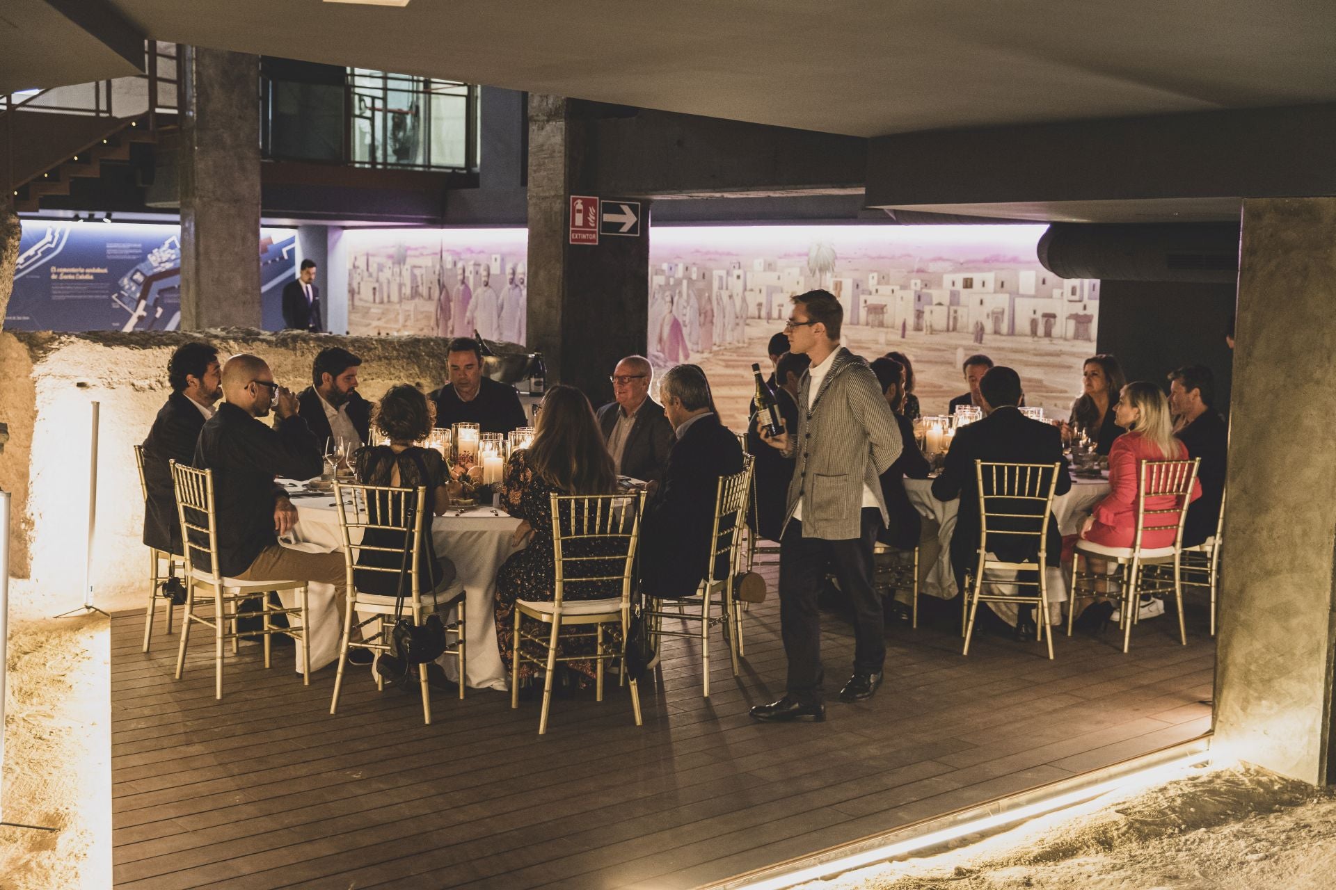 La muralla árabe de Madina Mursiya acoge una cena con estrella