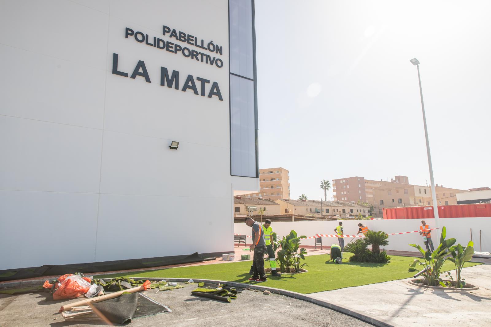 Así ha quedado el nuevo pabellón polideportivo de La Mata en Torrevieja