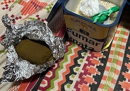 Sustancias intervenidas durante el registro del punto de venta de drogas en Cartagena.