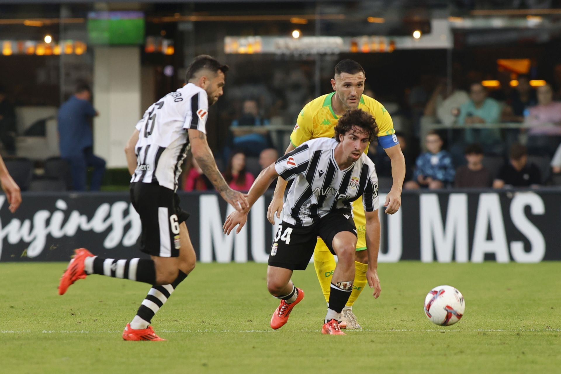 La derrota del Cartagena frente al Deportivo, en imágenes