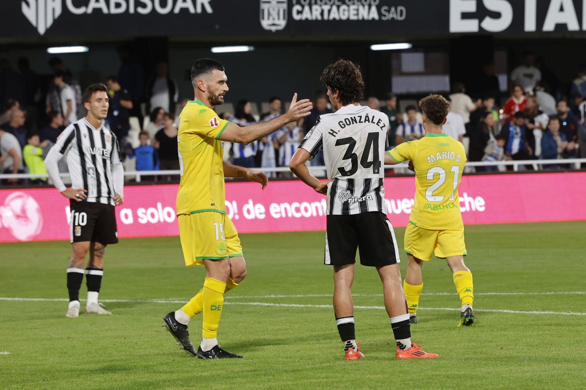 La derrota del Cartagena frente al Deportivo, en imágenes