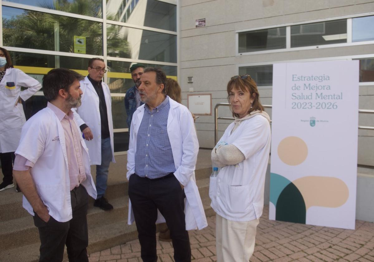 Un grupo de profesionales en la presentación de la Estrategia de Mejora de Salud Mental, en marzo de 2023.