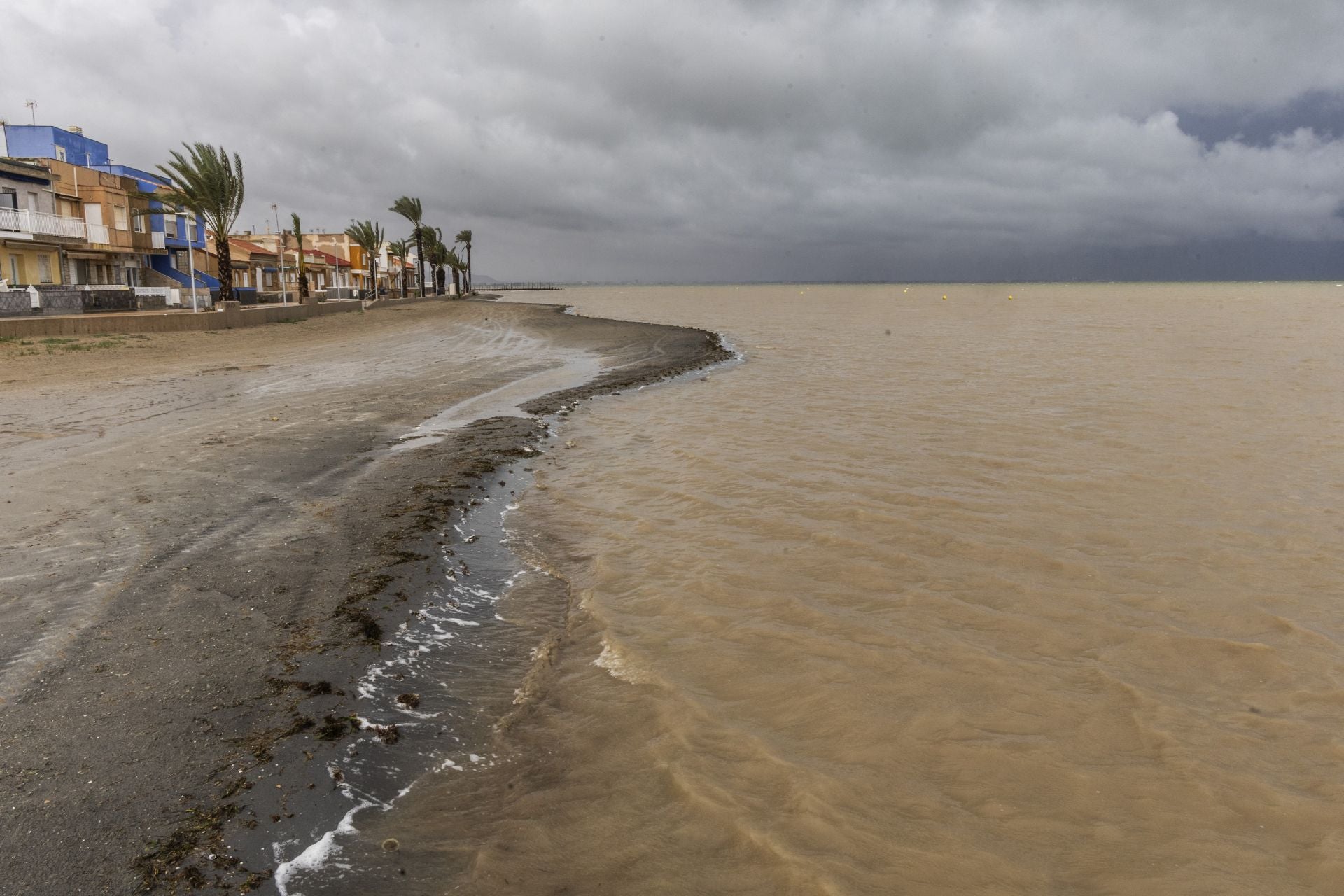 Los efectos de la lluvia en Cartagena, en imágenes