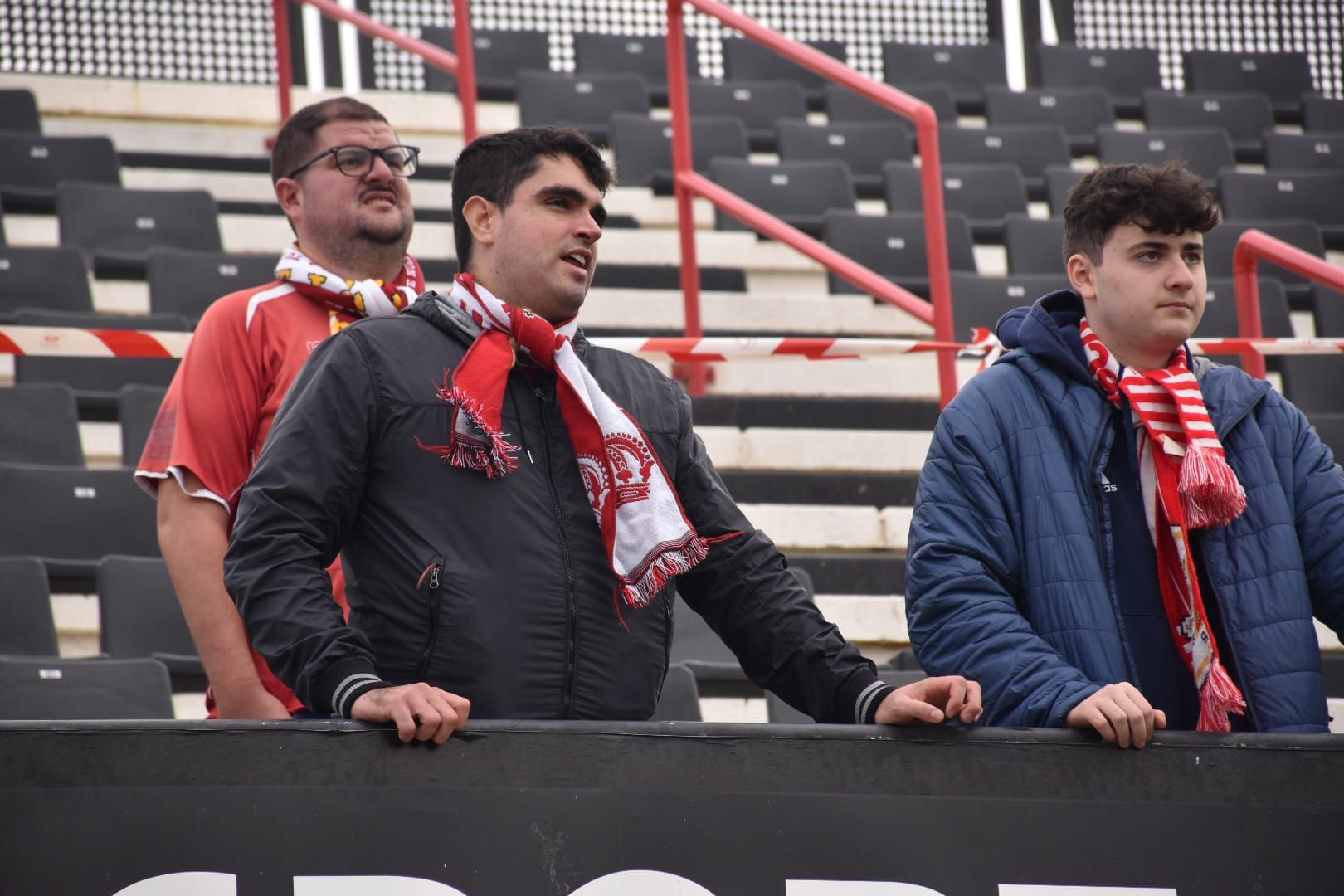 La derrota del Real Murcia frente al Ceuta, en imágenes