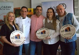 Los tres mejores clasificados en las jornadas gastronómicas del pimentón.