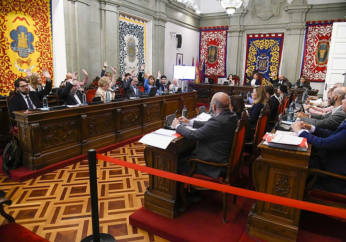 La Corporación municipal, reunida durante un Pleno el pasado 30 de octubre.