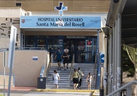 Imagen de archivo de la entrada del hospital del Rosell.