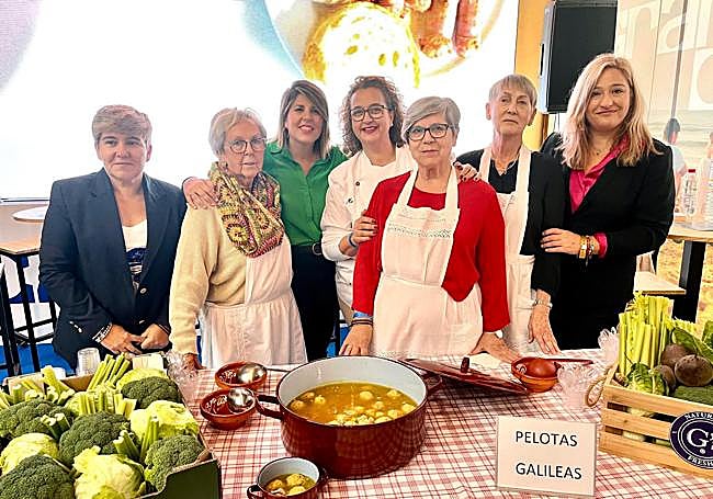 Noelia Arroyo, en el estand del Ayuntamiento de Cartagena.