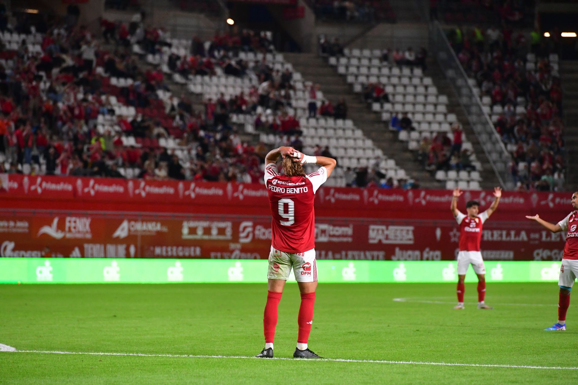 El empate del Real Murcia frente al Atlético B, en imágenes