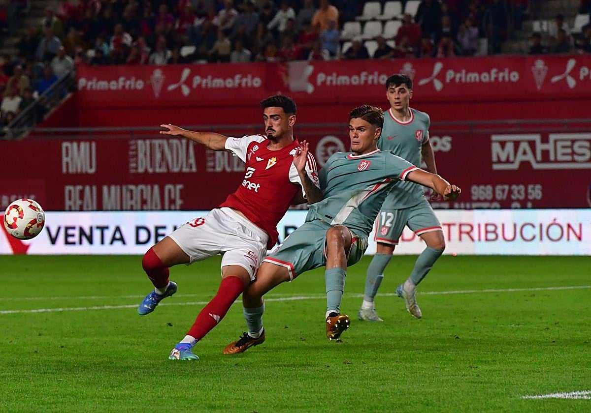 El empate del Real Murcia frente al Atlético B, en imágenes