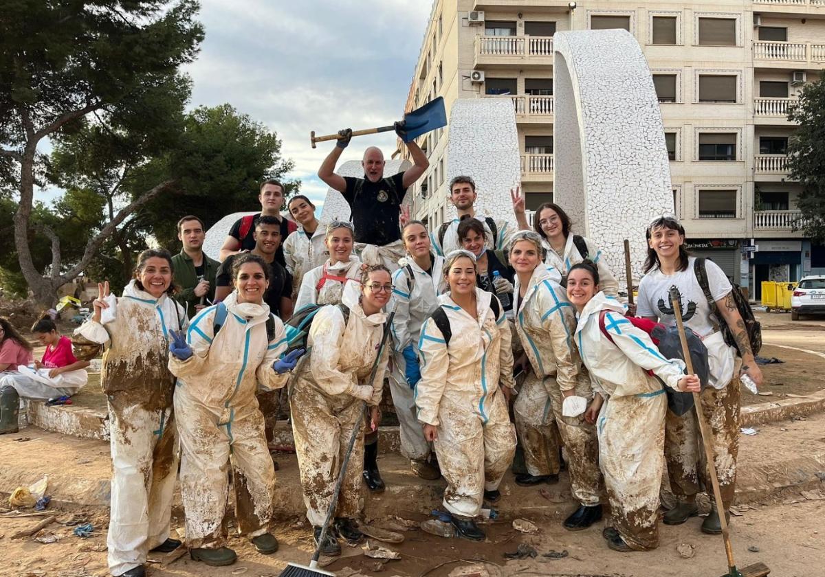 Voluntarios de Fuente Álamo, fotografiados el pasado fin de semana en Valencia.