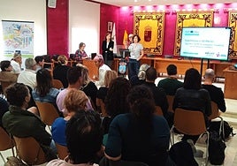 Un instante de las reuniones mantenidas.