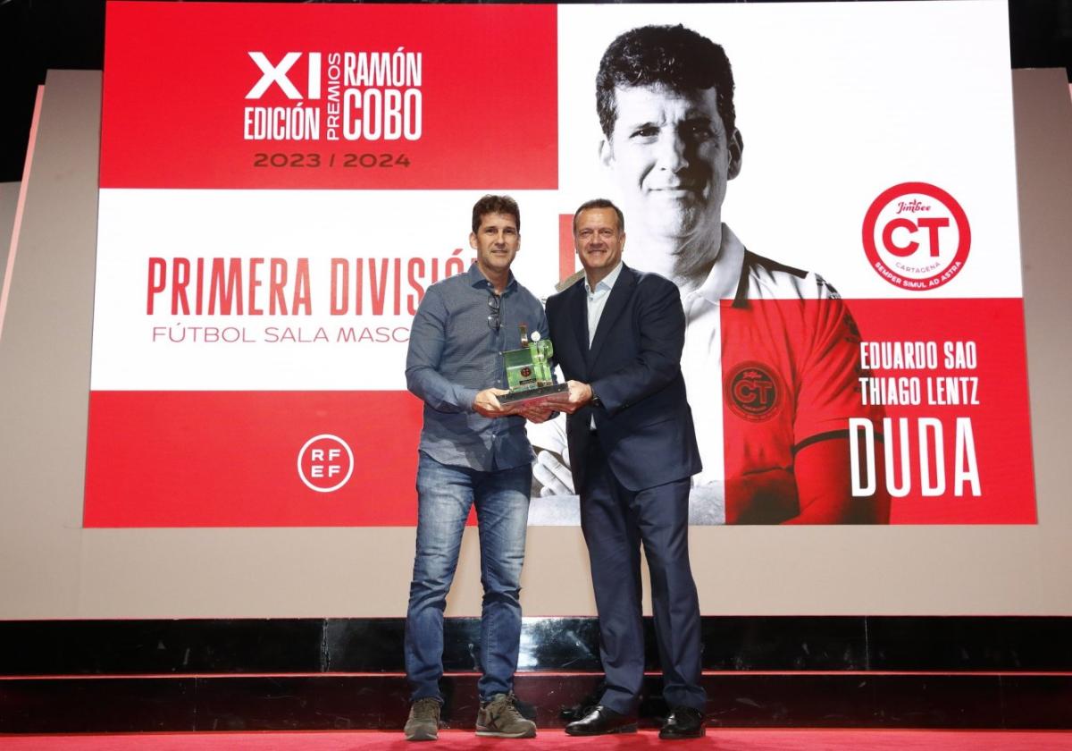 Duda, mejor técnico del año