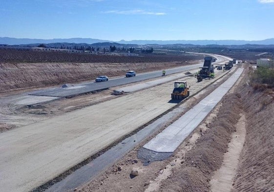 Obras en el Arco Noroeste de Murcia, el pasado verano.