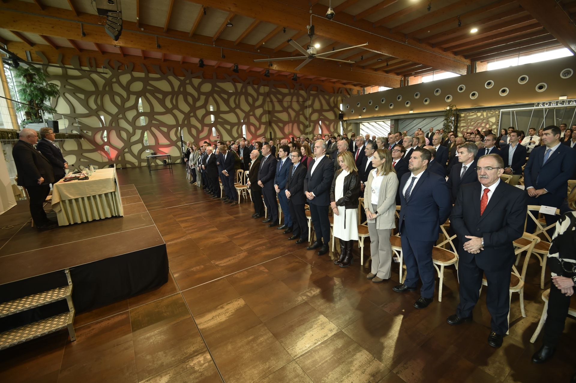 Conferencia en Murcia por el Día del Economista, en imágenes