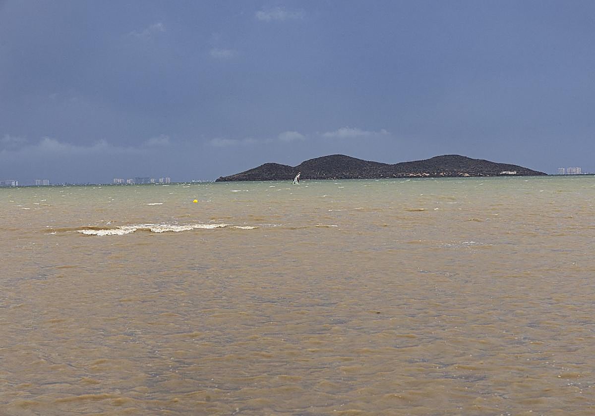Aspecto de las aguas del Mar Menor tras las lluvias del 3 de noviembre.