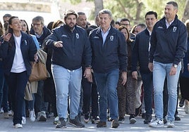 El presidente nacional del Partido Popular, Alberto Núñez Feijóo, junto a López Miras y José Francisco García, en la visita a Caravaca. | En vídeo, intervención en directo.