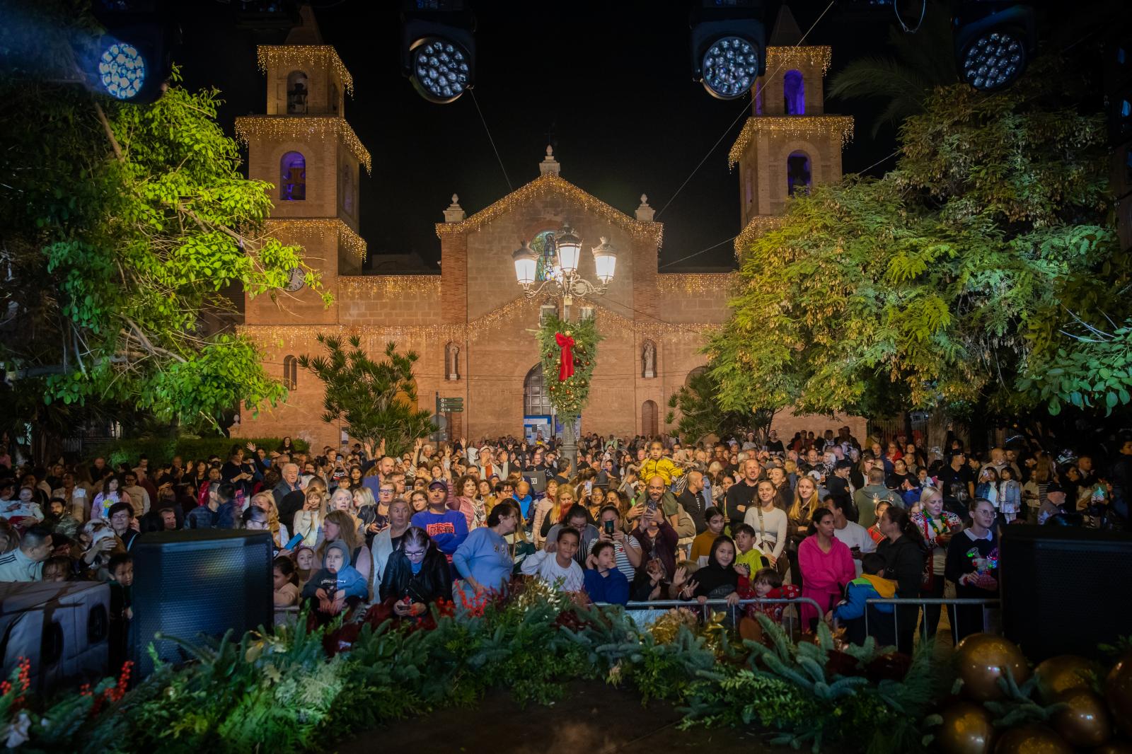 El encendido de las luces de Navidad de Torrevieja, en imágenes