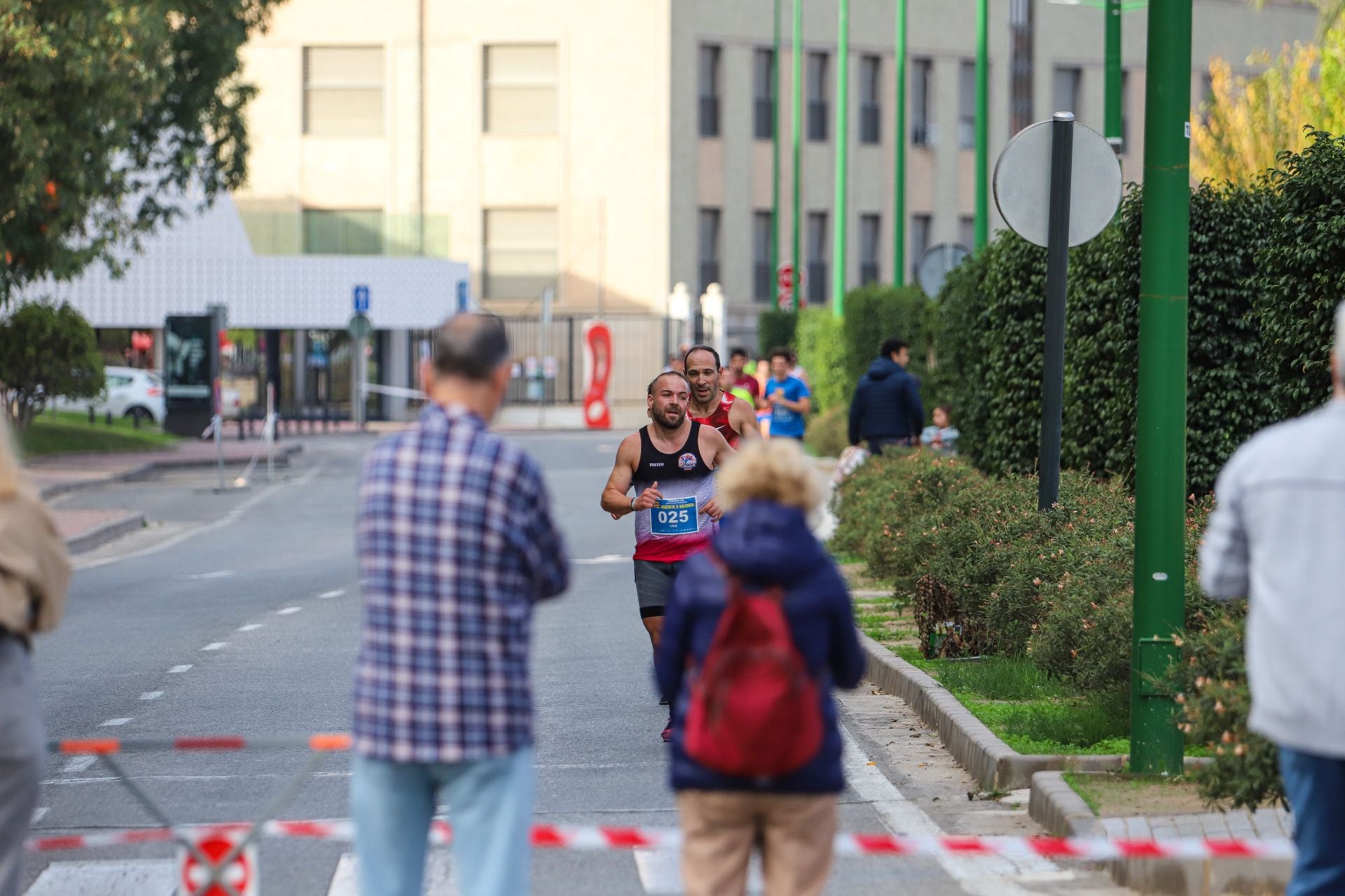 La carrera solidaria &#039;Muévete X Valencia&#039;, en imágenes (I)