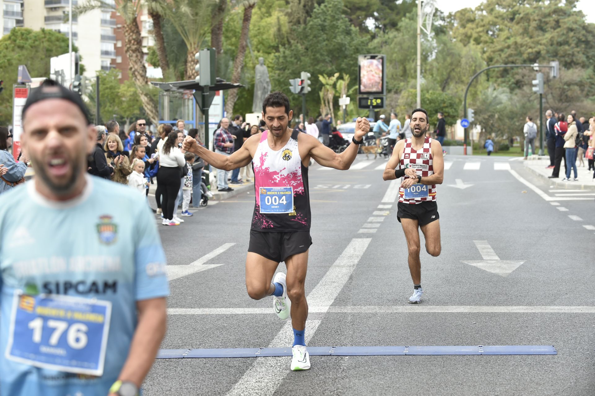La carrera solidaria &#039;Muévete X Valencia&#039;, en imágenes (II)
