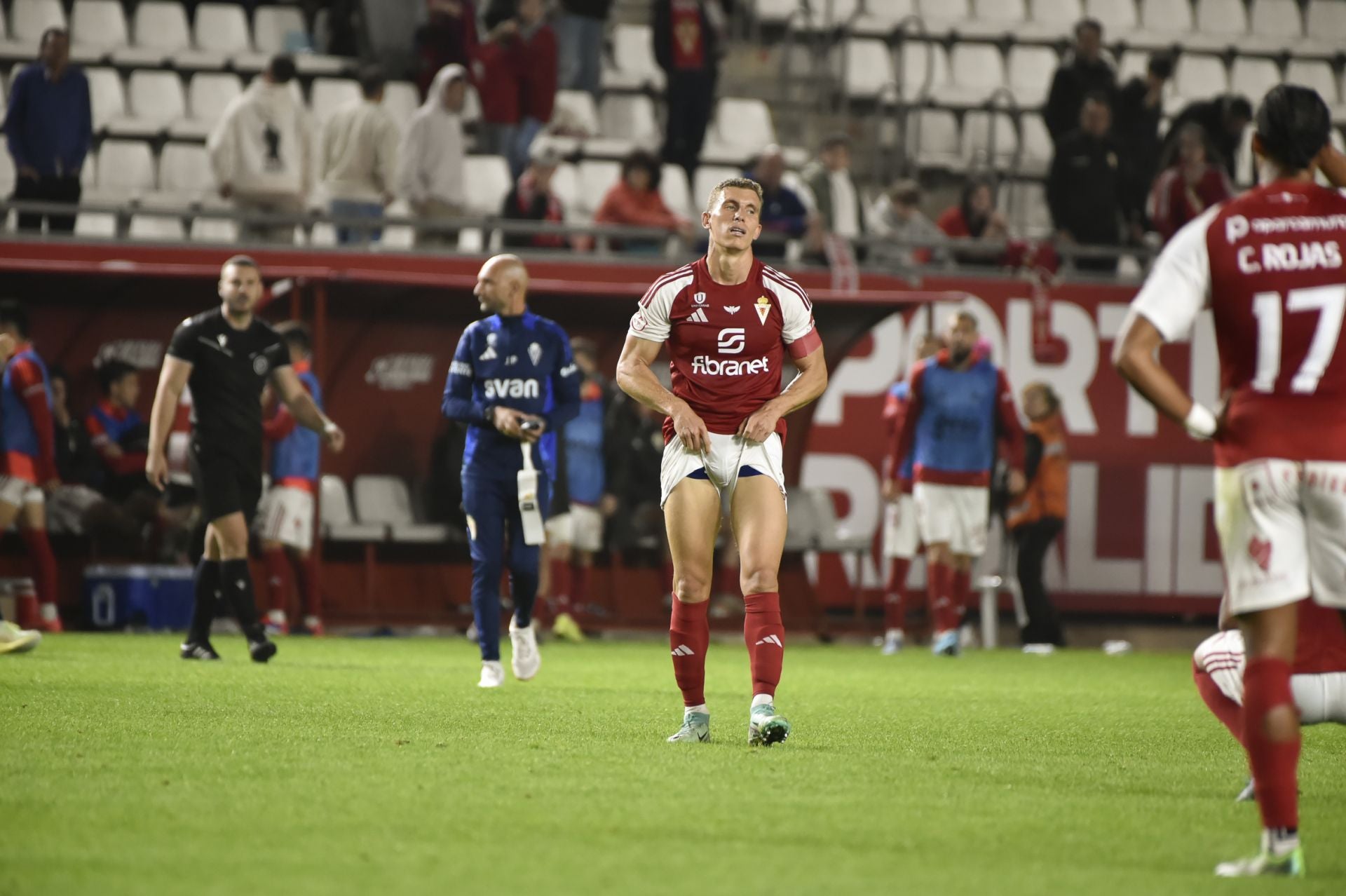 El empate del Real Murcia frente al Atlético Sanluqueño, en imágenes