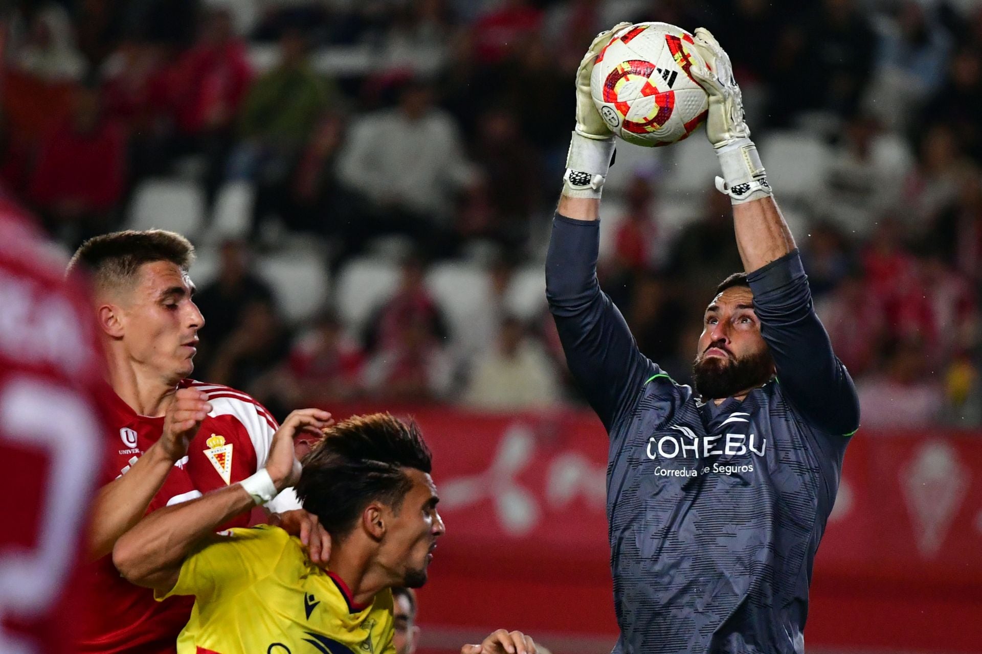 El empate del Real Murcia frente al Atlético Sanluqueño, en imágenes