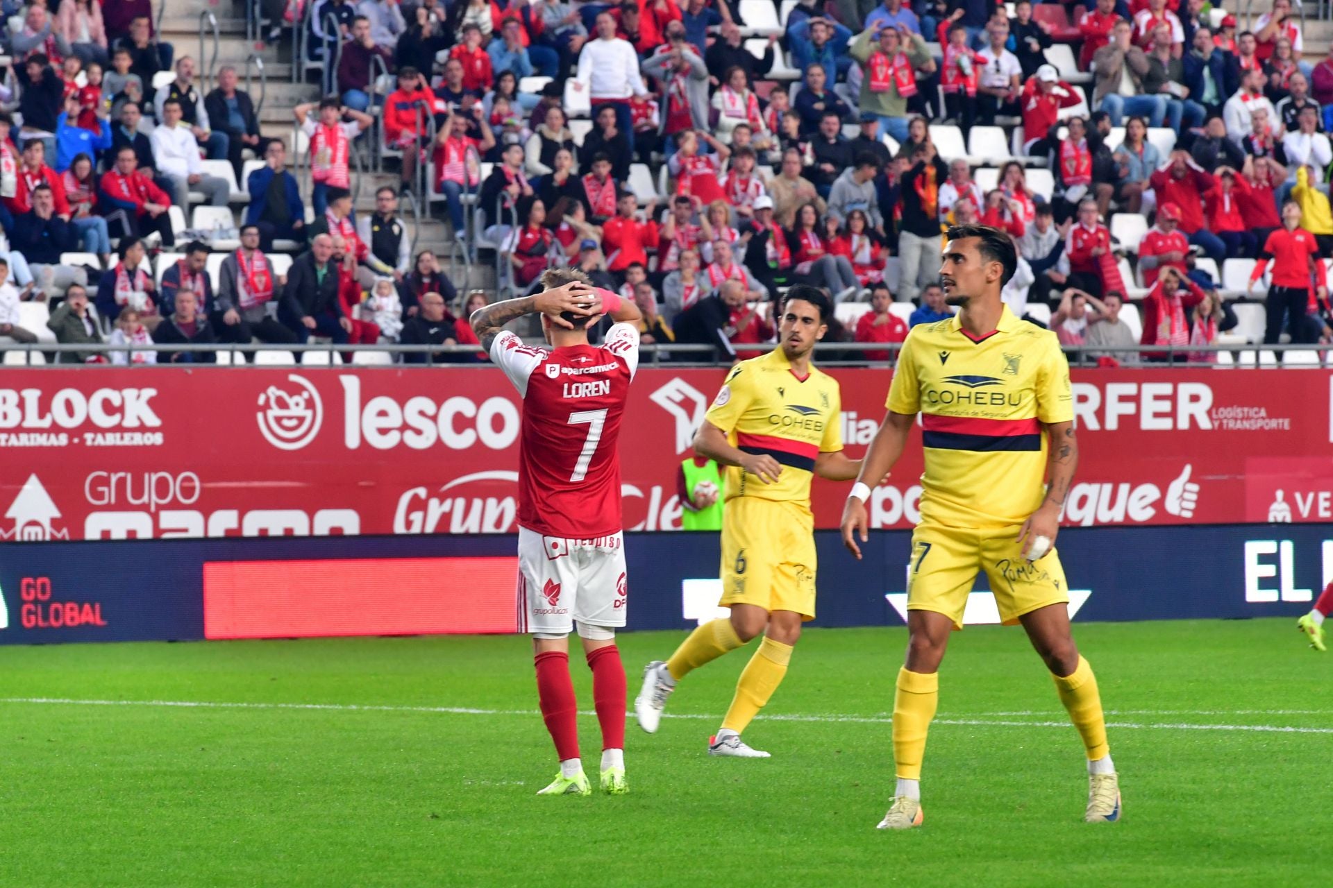 El empate del Real Murcia frente al Atlético Sanluqueño, en imágenes